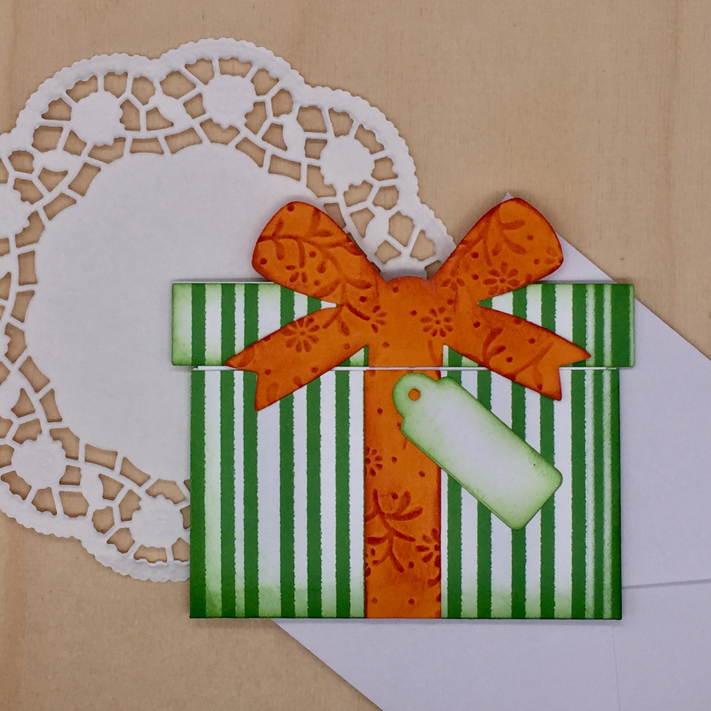 Geschenkkartenhülle "Päckli" grün-orange