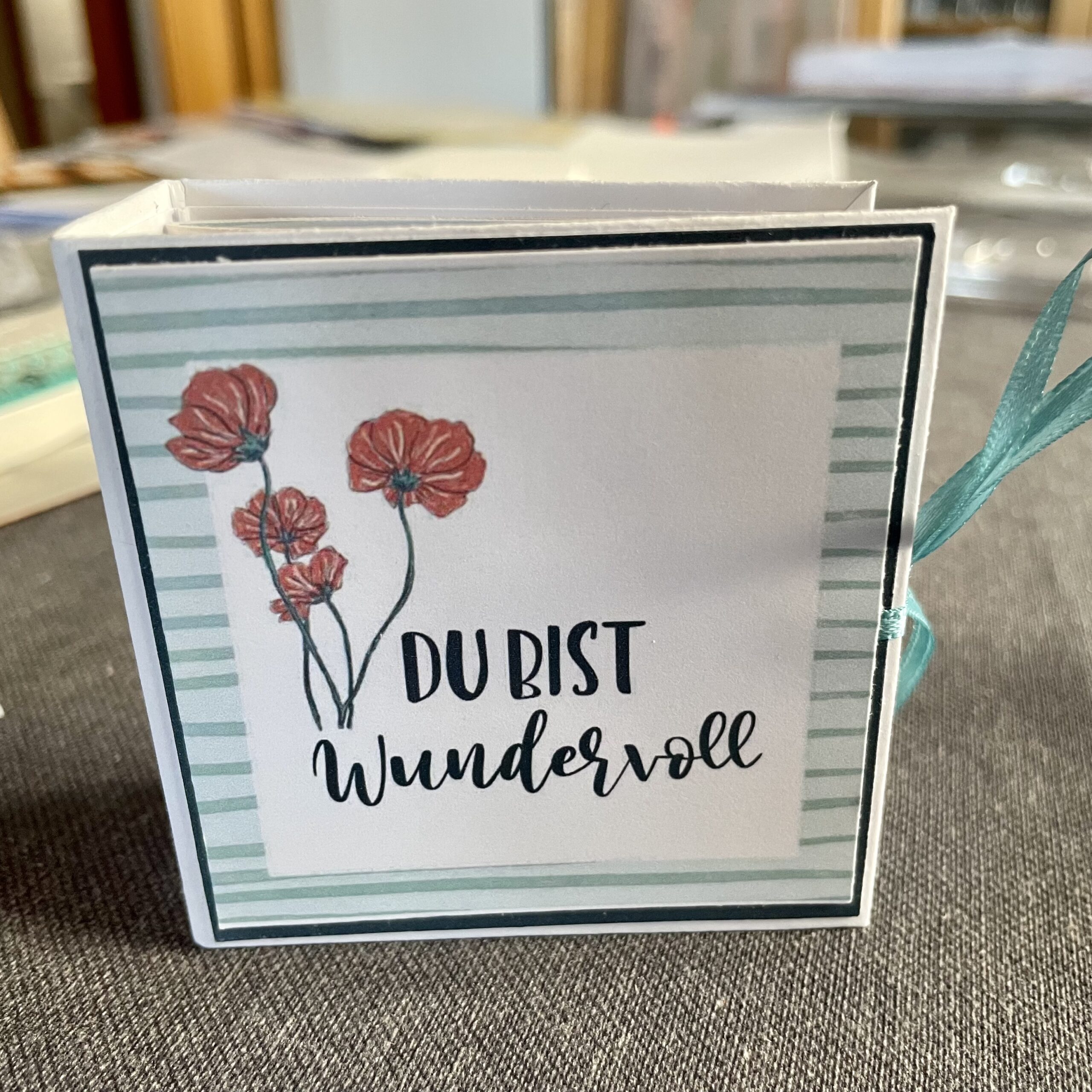 Guetzlibox Upcycling Mikroalbum von vorne