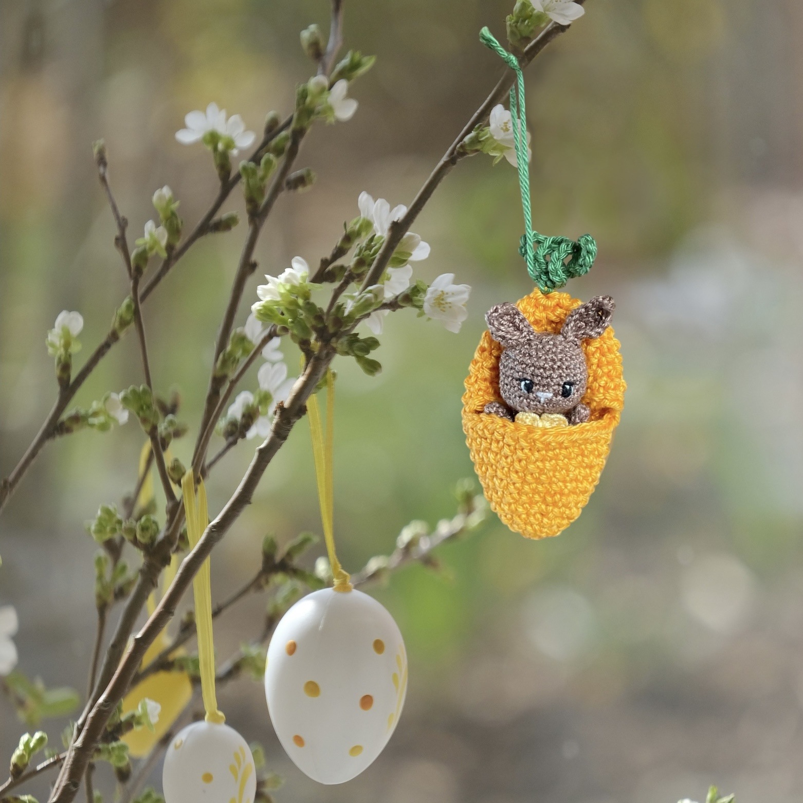 Hase Mümmel als Osterbaumdeko